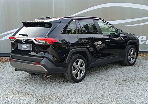 Toyota RAV4 cena 145000 przebieg: 146700, rok produkcji 2020 z Brwinów małe 352